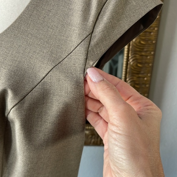 Ann Taylor Classic Cap Sleeves Dress - Picture 3 of 14